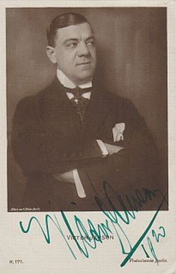 Victor Janson vor 1929; Urheber: Alexander Binder (1888  1929); Quelle: cyranos.ch; Lizenz: gemeinfrei