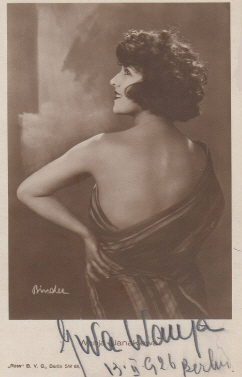 Iwa Wanja fotografiert vor 1929 von Alexander Binder (1888 – 1929); Quelle: www.cyranos.ch