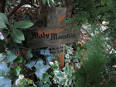 Grabstelle von Mady Manstein auf dem Kölner Friedhof  "Melaten"; Copyright Wilfried Paqu