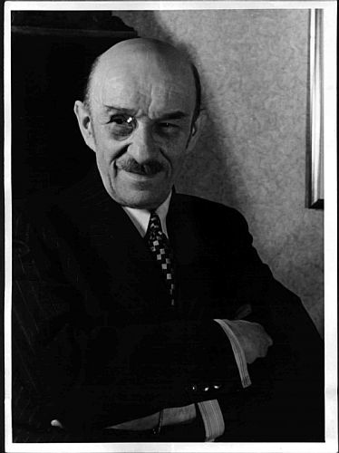 Hans Junkermann um 1940; Foto mit freundlicher Genehmigung der Österreichischen Nationalbibliothek (ÖNB); Körperschaft: Weltbild; Copyright ÖNB/Wien; Datierung: um 1940; Bildarchiv Austria (Inventarnummer P 1998/1)