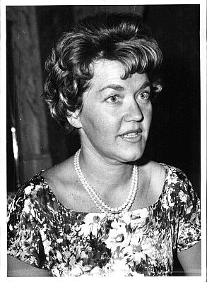 Portr�tfoto 1960 der Operns�ngerin Leonie Rysanek; Foto mit freundlicher Genehmigung der �sterreichischen Nationalbibliothek (�NB); Urheber/Autor: ungenannt; Datierung: 1960; Rechteinhaber/Copyright �NB Wien; Bildarchiv Austria (Inventarnummer FO400265/02)