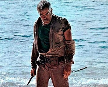 "Die Hölle sind wir"1) (1968, "Hell In The Pacific"): Szenenfoto mit Lee Marvin als amerikanischer Pilot, der in den letzten Kriegstagen des 2: Weltkrieges auf einer unbewohnten Insel im Pazifik strandet; mit freundlicher Genehmigung von Pidax-Film, welche den Kriegsfilm Mitte November 2019 auf DVD herausbrachte.