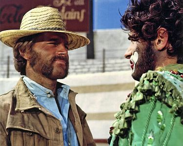 "Mercenario���Der Gef�rchtete": Szenenfoto mit Franco Nero als Sergei Kowalski (l.) und Tony Musante1) als Paco Roman; mit freundlicher Genehmigung von Pidax Film, welche den Italo-Western am 23. April 2026 auf DVD herausbrachte