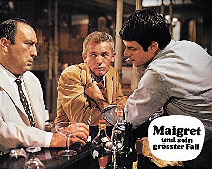 "Maigret und sein grter Fall": Szenenfoto (v.l.n.r.) mit Gnther Stoll als drogenschtiger Jazzmusiker Alain Robin, Giacomo Furia als Barkeeper Genaro und Ulli Lommel als Bar-Gast Ren Delfosse; mit freundlicher Genehmigung von Pidax-Film, welche die Produktion am 14. April 2017 als "Remastered Edition"  auf DVD herausbrachte.