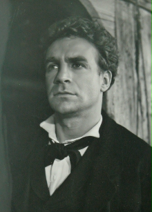 Hannes Schmidhauser in "Uli der Pächter" (1955); Quelle/Link:  cyranos.ch bzw. Archiv "Praesens-Film AG" ZÜrich",mit freundlicher Genehmigung von Peter Gassmann (Praesens-Film AG, ZÜrich); Copyright Praesens-Film AG