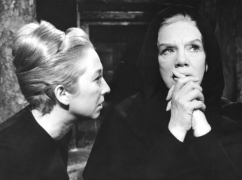 Elisabeth Flickenschild mit Margaret Carl (links) in dem TV-Film "Das Missverständnis" (1966); Foto mit freundlicher Genehmigung von SWR Media Services; Copyright SWR