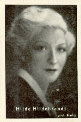 Die Schauspieler und Diseuse Hilde Hildebrand Urheber: Gregory Harlip (? – 1945) ; Quelle: virtual-history.com; Lizenz: gemeinfrei