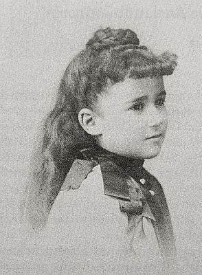 Norina Gilli (Maria Carmi) als Kind in Florenz;  Urheber: Unbekannt; Quelle: Wikipedia bzw. Wikimedia (aus "Bündner Kalender 2010"); Diese Bild- oder Mediendatei ist gemeinfrei, weil ihre urheberrechtliche Schutzfrist abgelaufen ist.