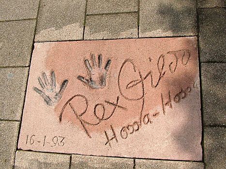 Handabdruck von Rex Gildo auf dem "Walk of Fame Europe" in Rotterdam; Urheber des Fotos: Wikimedia-User: Ziko van Dijk; Lizenz: CC BY-SA 3.0; Quelle: Wikimedia Commons