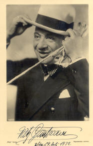 Fritz Grünbaum 1924; Quelle: Wikimedia Commons (von Österreichisches Theatermuseum); Urheber: Unbekannt