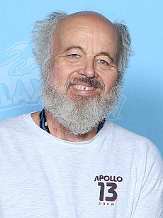 Clint Howard 2022; Quelle: Wikimedia Commons von www.flickr.com; Urheber:"Super Festivals",