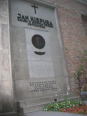 Grabstätte von Jan Kiepura auf dem Powazki-Friedhof in Warschau; Quelle: Wikimedia; Urheber: Mariusz Kubik (www.mariuszkubik.pl); Lizenz CC-BY-SA 3.0.
