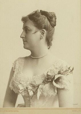 Lilli Lehmann um 1880; Urheber ungenannt; Quelle: "Staatliche Museen zu Berlin"/ Kunstbibliothek; Lizenz: Public Domain, CC0 1.0 (Verzicht auf das Copyright)�