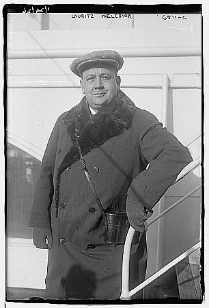 Foto Lauritz Melchior (Datum ungenannt); dieses Foto von Lauritz Melchior ist Bestandteil der "George Grantham Bain collection" der US-amerikanischen "Library of Congress", abrufbar unter der digitalen ID ggbain.38949 in der Abteilung f�r Drucke und Fotografien: gem�� der Bibliothek gibt es keine Copyright-Restriktionen; Quelle: Wikimedia Commons