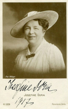 Josefine Dora fotografiert von Wilhelm Willinger (1879-1943); Quelle: www.cyranos.ch