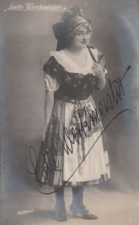Lotte Werkmeister fotografiert von Wilhelm Willinger (1879 – 1943); Quelle: www.cyranos.ch