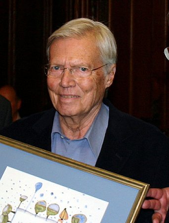 Karlheinz Böhm im Januar 2008 in München bei der Verleihung des internationalen Hundertwasser-Preises 2008.