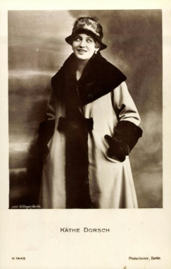 Käthe Dorsch fotografiert von Wilhelm Willinger (18791943); Quelle: www.cyranos.ch