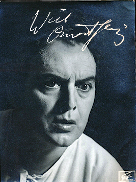 Will Quadflieg, fotografiert von Georg Fayer (1892 – 1950); Lozenz: Gemeinfreiheit; Quelle: www.cyranos.ch
