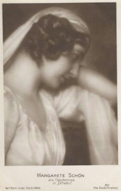 Margarete Schön auf einer Fotografie von Nicola Perscheid (1864 – 1930); Quelle: www.cyranos.ch