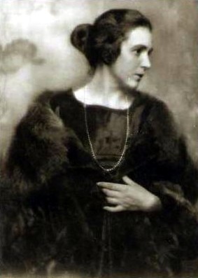 Hella Moja um 1920 auf einer Fotografie von Nicola Perscheid (1864 – 1930); Quelle: Wikimedia Commons bzw. Wikipedia