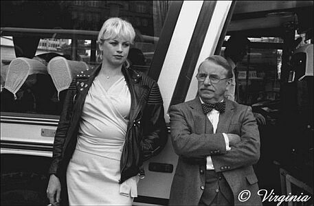 Barbara Valentin und Klaus Schwarzkopf 1981 bei den Dreharbeiten zu "Das blaue Bidet" (03); Copyright: Virginia Shue