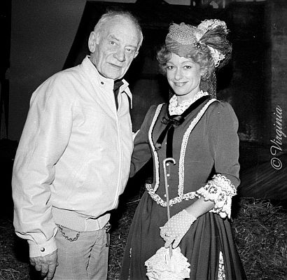 Wolfgang Staudte mit der Schauspielerin Silvia Reize, welche die Ehefrau des Zechendirektors Alfons Krechting (Wolfgang Höper) spielte; Copyright Virginia Shue