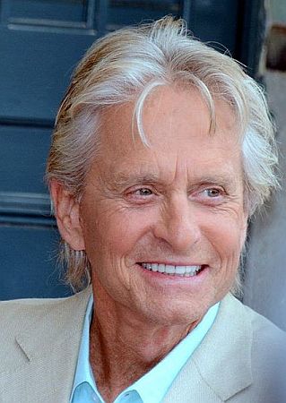 Michael Douglas 2013 anlässlich des Filmfestivals in Deauville; Quelle: Wikimedia Commons; Urheber: Georges Biard; Lizenz CC-BY-SA 3.0