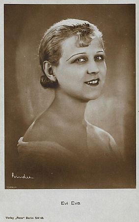 Evi Eva vor 1929; Urheber: Alexander Binder (1888–1929); Quelle: filmstarpostcards.blogspot.com; Ross-Karte Nr. 1082/1; Lizenz: gemeinfrei