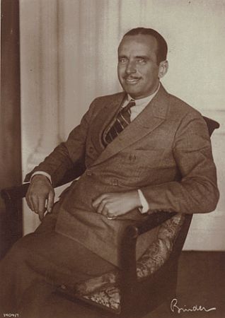 Douglas Fairbanks sr. (ca. 1927–1929); Urheber: Alexander Binder (1888–1929); Quelle: cyranos.ch; Ross-Karte Nr. 1404/1; Lizenz: gemeinfrei