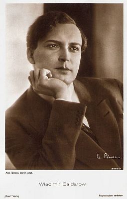 Wladimir Gaidarow ca. 1928/29; Urheber: Alexander Binder (1888–1929); Ross-Karte Nr. 3883/1; Quelle: filmstarpostcards.blogspot.com; Lizenz: gemeinfrei