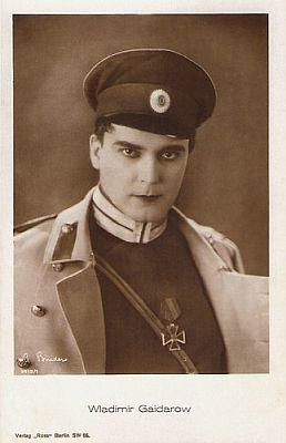 Wladimir Gaidarow ca. 1927/28; Urheber: Alexander Binder (1888–1929); Ross-Karte Nr. 1412/1; Quelle: filmstarpostcards.blogspot.com; Lizenz: gemeinfrei