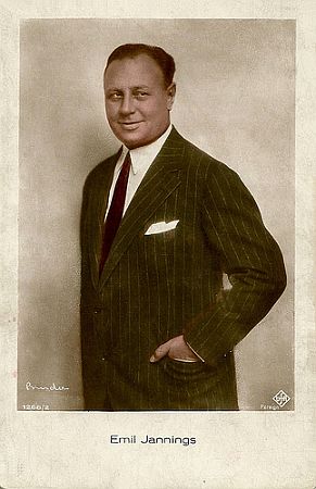 Emil Jannings vor 1929; Urheber bzw. Nutzungsrechtinhaber: Alexander Binder (18881929); Quelle: filmstarpostcards.blogspot.de; Ross-Karte Nr. 1266/2