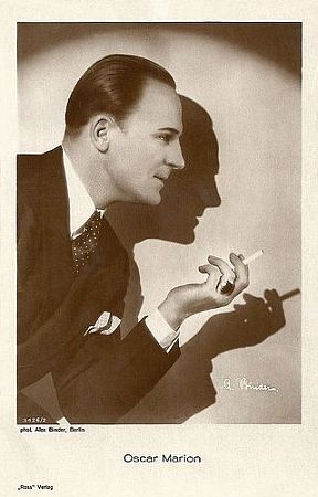 Oscar Marion 1928/29; Urheber bzw. Nutzungsrechtinhaber: Alexander Binder (1888-1929); Quelle: filmstarpostcards.blogspot.de; Ross-Karte Nr. 3426/2