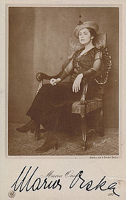 Maria Orska, fotografiert von Alexander Binder (1888–1929); Quelle: cyranos.ch; Lizenz: gemeinfrei