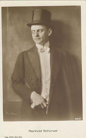 Reinhold Schünzel vor 1929; Urheber: Alexander Binder (1888–1929); Quelle: virtual-history.com; Ross-Karte Nr. 361/1; Lizenz: gemeinfrei