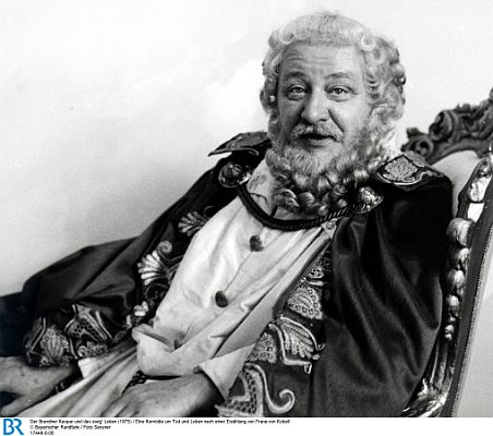 Gustl Bayrhammer als der heilige Portner in "Der Brandner Kaspar und das ewig' Leben" (1975); Foto (Bildname: 17449-0-00) zur Verfügung gestellt vom Bayerischen Rundfunk (BR); Copyright BR/Foto Sessner