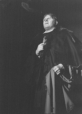 Peter Bause in "Tagebuch eines Wahnsinnigen"; Quelle: www.deutschefotothek.de (file: df_pk_0006178_a_047); Urheber: Abraham Pisarek (1901–1983); Copyright SLUB Dresden/Deutsche Fotothek/Abraham Pisarek; Datierung: 25.09.1970