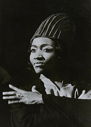 Grace Bumbry um 1960/1961 in der Rolle  Dalila in "Samson&nbsp;et&nbsp;Dalila" von Camille&nbsp;Saint Sa�ns; &nbsp;Quelle: Deutsche Fotothek, (file: df_hauptkatalog_0158654); Eigent�mer/Copyright SLUB Dresden/Deutsche Fotothek/Unbekannter Fotograf: Datierung: um 1969/61: Quelle: www.deutschefotothek.de; Genehmigung zur Ver�ffentlichung: 30.03.2017