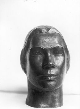 Tilla Durieux: Bste von Ernst Barlach; Material: Bronze; Mae: Hhe 17,8 cm; Gießer: Hermann Noack; Foto: Berthold Kegebein? (1931/1938?); Aufnahme-Ort: Gstrow, Heidberg 15,Atelierhaus am Inselsee; Quelle: Deutsche Fotothek,(file: df_hauptkatalog_0333316); Copyright Foto SLUB Dresden/Deutsche Fotothek; Quelle: www.deutschefotothek.de; Genehmigung zur Verffentlichung: 30.03.2017