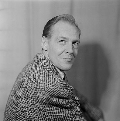 Portrait Herbert Köfer aus dem Jahre 1956; Quelle: Deutsche Fotothek, (file: df_pkm_0001259_001); Copyright SLUB Dresden/Deutsche Fotothek/Abraham Pisarek; Urheber: Abraham Pisarek (19011983); Datierung: 28.09.1956; Quelle: www.deutschefotothek.de; Genehmigung zur Veröffentlichung: 30.03.2017