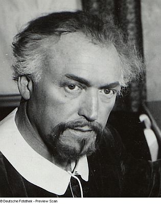 Werner Krauß, fotografiert von Fritz Eschen (1900–1964); Quelle: Deutsche Fotothek, (file: df_e_0050517); Copyright SLUB Dresden/Deutsche Fotothek/Fritz Eschen; Urheber: Fritz Eschen; ohne Datierung; Quelle: www.deutschefotothek.de