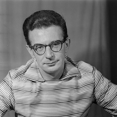 Gerd E. Schäfer im Jahre 1956; Quelle: Deutsche Fotothek, (file: df_pkm_0001254_002); Copyright SLUB Dresden/Deutsche Fotothek/Abraham Pisarek; Urheber: Abraham Pisarek (1901–1983); Datierung: 28.09.1956; Quelle: www.deutschefotothek.de
