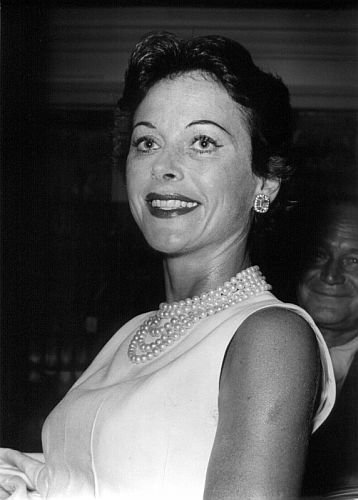 Hedy Lamarr um 1960; Foto mit freundlicher Genehmigung der sterreichischen Nationalbibliothek (NB); Urheber/Autor: Alfred Cermak; Datierung: um 1960; Copyright Alfred Cermak/ NB Wien; Bildarchiv Austria (Inventarnummer CE 38/5)