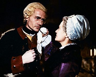 "Preu�ische Nacht": Szenenfoto mit mit Gerd B�ckmann als Preu�enk�nig Friedrich�II. und Cordula Trantow als dessen Gemahlin Elisabeth Christine; mit freundlicher�Genehmigung von "Pidax Film", welche den Historienfilm Anfang Mai 2024 auf DVD herausbrachte.