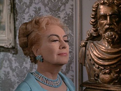 "… und die Alpträume gehen weiter" (1969, "Night Gallery"): Szenenfoto mit Joan Crawford als Claudia Menlo; mit freundlicher Genehmigung von "Pidax Film", welche die Produktion Mitte Oktober 2019 auf DVD herausbrachte. 