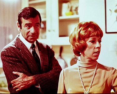 "Peter und Tillie": Szenenfoto mit Walter Matthau als Peter Seltzer und Carol Burnett als Tillie Schlaine; mit freundlicher Genehmigung von Pidax-Film, welche die Produktion Mitte Dezember 2019 auf DVD herausbrachte.