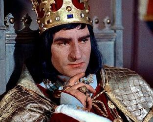 "Richard III.": Szenenfoto mit Laurence Olivier; mit freundlicher Genehmigung von Pidax-Film, welche die Produktion Mitte Januar 2023 auf DVD herausbrachte.