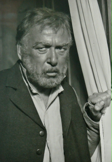 Leopold Biberti als Hagelhans in "Ueli der Pächter" (1955); Quelle/Link:  cyranos.ch bzw. Archiv "Praesens-Film AG" Zrich", mit freundlicher Genehmigung von Peter Gassmann (Praesens-Film AG, Zrich); Copyright Praesens-Film AG