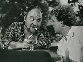 "Szenenfoto aus "Uli, der Knecht" mit Max Haufler (l.) als Karrer und Hannes Schmidhauser als Uli; Quelle: cyranos.ch bzw. Archiv "Praesens-Film AG" Zrich; mit freundlicher Genehmigung von Peter Gassmann (Praesens-Film AG, Zrich); Copyright Praesens-Film AG 